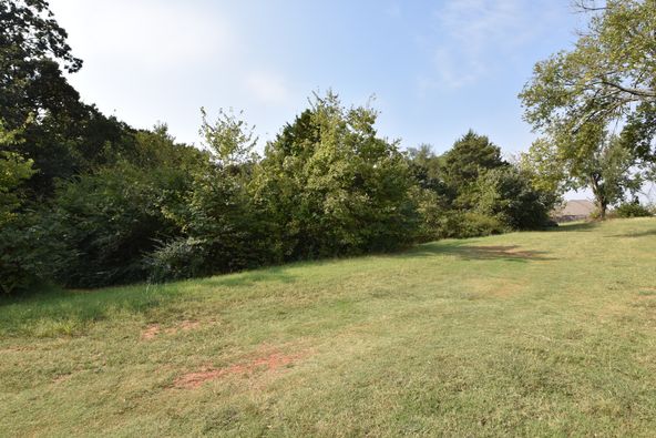 Crume: 3421 S Division St, Guthrie, OK 73044